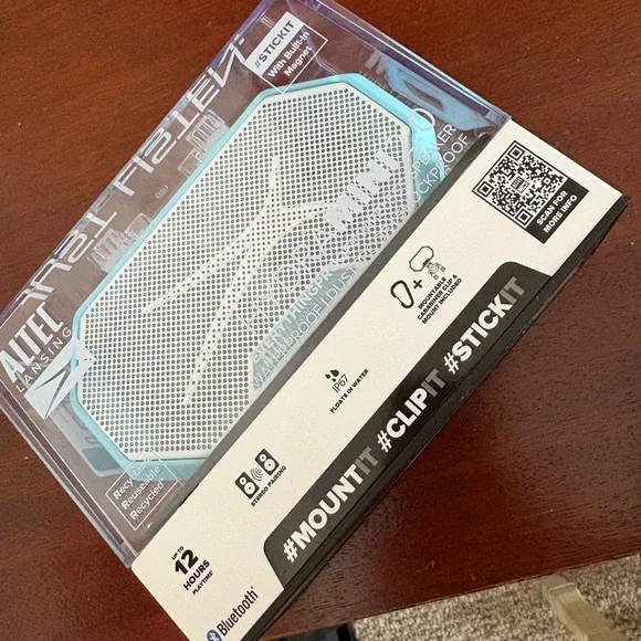 Altec Lansing HydraMini 2.0 Blue Portable Speaker - Picture 2 of 3